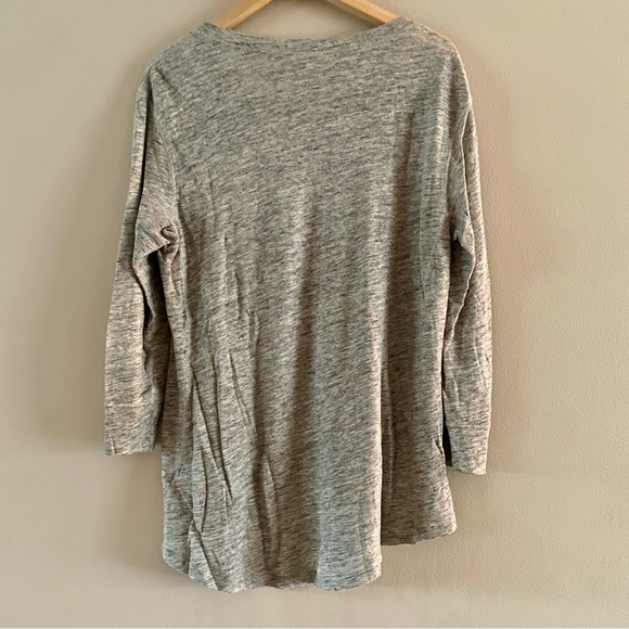Aritzia Community Heathered Gray 100% Linen Henley Assymetrical Top Size MEDIUM - Picture 2 of 15